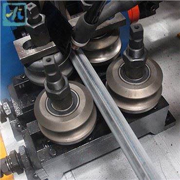 Μηχανή μύλου σωλήνων από ορθογώνιο χάλυβα άνθρακα